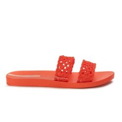 Klapki damskie Ipanema 26506 RENDA FEM. Czerwone klapki Ipanema, w ażurowe wzory, z materiału, eleganckie, bez obcasa, bez zapięcia. Za 55.00 zł.