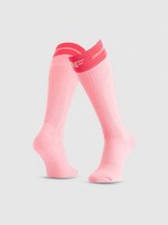 4F Skarpety narciarskie damskie - różowe 35-38. Czerwone skarpetki sportowe 4f, bez wzorów, prążkowane, narciarskie. Za 79.99 zł.