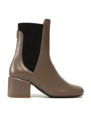 Patrizia Pepe Botki 8Y0018/L011-B744 Brązowy. Brązowe botki Patrizia Pepe, bez wzorów, ze skóry, bez obcasa, na słupku, bez zapięcia. Za 879.99 zł.