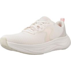 Buty SKECHERS CLOUDE Biały. Białe buty trekkingowe Skechers, z materiału, bez zapięcia. Za 314.99 zł.