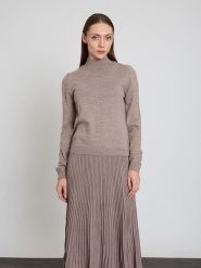 BGN Golf w kolorze beżowym rozmiar: 36. Brązowe swetry BGN, bez wzorów, bez ramiączek. Za 78.99 zł.