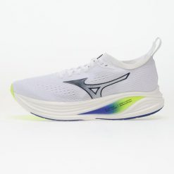 Buty do biegania Mizuno Neo Zen 2. Białe buty do biegania Mizuno, bez wzorów, z materiału, bez zapięcia, do biegania. Za 449.99 zł.
