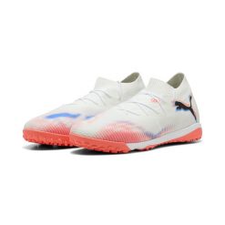 Buty piłkarskie unisex FUTURE 8 MATCH TT PUMA. Białe buty do biegania Puma, bez wzorów, bez zapięcia, do biegania. W wyprzedaży za 289.00 zł.