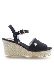 U.S. Polo Assn. Sandały Alyss ALYSSA012 Czarny. Czarne sandały U.S. Polo Assn., bez wzorów, z materiału, bez obcasa, na koturnie, bez zapięcia. Za 329.99 zł.