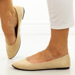 Beżowe baleriny damskie Sabatina Zh20-3. Brązowe baleriny Sabatina, bez wzorów, z zamszu, bez obcasa, na obcasie, bez zapięcia. Za 89.00 zł.