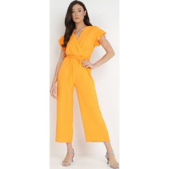 Pomarańczowy Kombinezon Asoousa. Brązowe kombinezony Born2be, s, bez wzorów, z materiału, eleganckie, bez kołnierzyka, bez ramiączek, długie. W wyprzedaży za 83.99 zł.