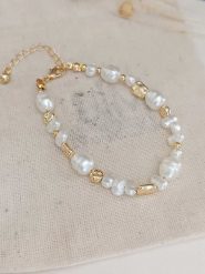 Atelier MIU Pozłacana bransoletka z elementami ozdobnymi rozmiar: onesize. Białe bransoletki atelier MIU, pozłacane. Za 78.66 zł.