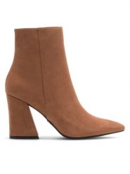Nine West Botki SATI 13196A Brązowy. Brązowe botki Nine West, bez wzorów, z materiału, bez obcasa, na słupku, bez zapięcia. Za 139.99 zł.