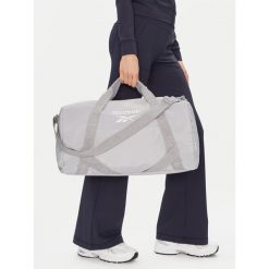 Torba sportowa Reebok. Szare torby sportowe Reebok, bez wzorów. Za 129.99 zł.