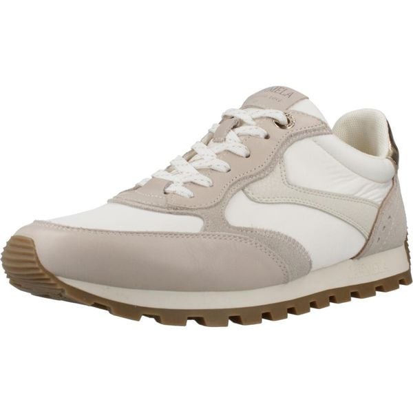 Buty CARMELA 163114C Beżowy. Brązowe buty trekkingowe Carmela, ze skóry, bez zapięcia. Za 334.40 zł.