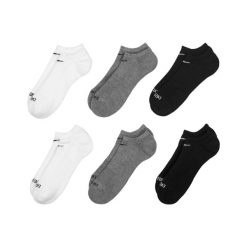 Amortyzowane Skarpety Codzienne Dla Dorosłych Unisex (zestaw 6 Sztuk). Białe skarpetki Nike, bez wzorów. Za 143.99 zł.