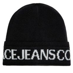 Czapka Versace Jeans Couture. Czarne czapki zimowe Versace Jeans Couture, bez wzorów, z jeansu. Za 489.99 zł.