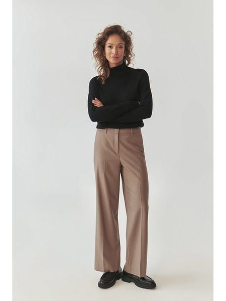 TATUUM Spodnie "Masda 2" w kolorze brązowym rozmiar: 36. Brązowe spodnie materiałowe Tatuum, bez wzorów, z materiału, z podwyższonym stanem. Za 288.52 zł.