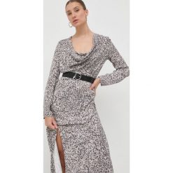 Patrizia Pepe sukienka kolor szary maxi prosta. Szare sukienki Patrizia Pepe, na co dzień, bez wzorów, z tkaniny, bez kołnierzyka, bez ramiączek, maxi, proste. Za 1,489.90 zł.
