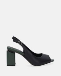 CZARNE SANDAŁY NA OBCASIE VE-033 BL GREE. Czarne sandały Venezia, bez wzorów, ze skóry, bez obcasa, na obcasie, bez zapięcia. Za 339.00 zł.