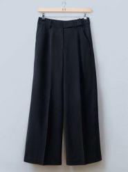 LeGer Spodnie "Chinara" w kolorze czarnym rozmiar: 34. Czarne spodnie materiałowe LeGer, bez wzorów, z lyocellu. Za 244.22 zł.