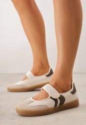 Beżowe Tenisówki Typu Sneakeriny Zapinane Paskiem na Rzep Gelinea. Brązowe trampki Renee, bez wzorów, z jeansu, retro, bez zapięcia. Za 89.99 zł.