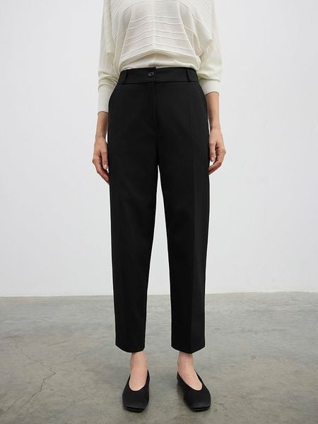 BGN Spodnie w kolorze czarnym rozmiar: 40. Czarne spodnie materiałowe BGN, bez wzorów, z materiału, z podwyższonym stanem. Za 145.26 zł.