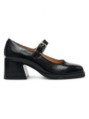 Steve Madden Czółenka w kolorze czarnym rozmiar: 36. Czarne czółenka Steve Madden, bez wzorów, klasyczne, z okrągłym noskiem, bez obcasa, bez zapięcia. Za 249.76 zł.