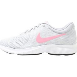 Nike Performance REVOLUTION 4 EU Obuwie do biegania treningowe pure platinum/sunset pulse/wolf grey/black. Buty do biegania marki Nike Performance. Za 209.00 zł.