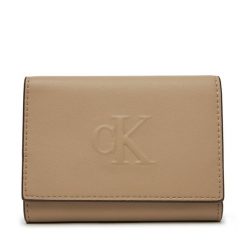 Mały Portfel Damski Calvin Klein Jeans. Brązowe portfele Calvin Klein Jeans, bez wzorów, z jeansu. Za 169.99 zł.