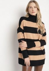 Czarny Golf w Paski o Dłuższym Kroju Ralinia. Czarne swetry Born2be, bez wzorów, z jeansu, eleganckie, bez ramiączek. Za 79.99 zł.