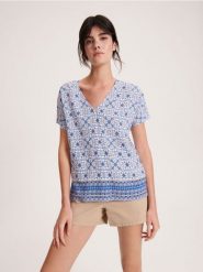 Bluzka z wiskozy - niebieski. Niebieskie bluzki Reserved, l, bez wzorów, z tkaniny, bez kołnierzyka, bez ramiączek. W wyprzedaży za 29.99 zł.