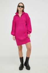 Karl Lagerfeld sukienka z domieszką wełny kolor różowy mini oversize. Czerwone sukienki KARL LAGERFELD, m, bez wzorów, z dzianiny, bez kołnierzyka, bez ramiączek, mini, oversize. W wyprzedaży za 749.99 zł.