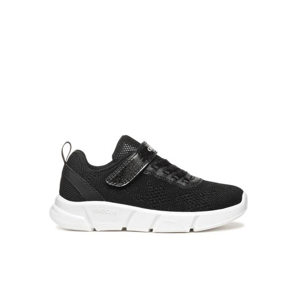 Buty damskie Geox Aril B. Czarne buty treningowe Converse, bez wzorów, z gumy, bez zapięcia, na fitness i siłownię. Za 233.95 zł.