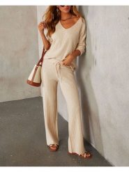 Milan Kiss 2-częściowy zestaw w kolorze beżowym rozmiar: S. Brązowe spodnie materiałowe Milan Kiss, bez wzorów, z materiału. Za 173.99 zł.