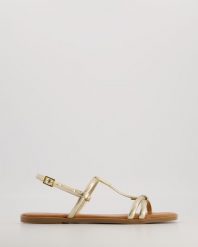 ZŁOTE SANDAŁY P760D PELLE ORO. Żółte sandały Venezia, bez wzorów, ze skóry, bez obcasa, bez zapięcia. Za 209.00 zł.