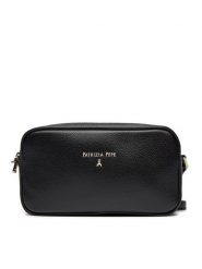 Patrizia Pepe Torebka 8B0185/L001-K103 Czarny. Czarne listonoszki Patrizia Pepe, bez wzorów, ze skóry, bez dodatków. Za 639.99 zł.