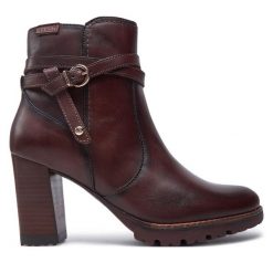 Botki Pikolinos. Czerwone botki Pikolinos, bez wzorów, bez obcasa, na słupku, bez zapięcia. Za 729.99 zł.