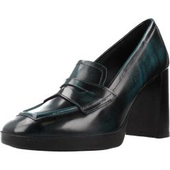 Buty GEOX D TEULADA Niebieski. Niebieskie buty trekkingowe Geox, z lakierowanej skóry, bez zapięcia. Za 371.99 zł.