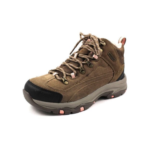 Buty trekkingowe damskie Skechers Trego Alpine Trail. Brązowe buty trekkingowe Skechers, bez wzorów, bez zapięcia. Za 389.99 zł.