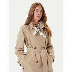 Chusta Weekend Max Mara. Białe chusty Weekend Max Mara, bez wzorów. Za 469.99 zł.