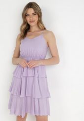 Fioletowa Sukienka z Wiskozy Kephassa. Fioletowe sukienki Born2be, l, z aplikacjami, z tkaniny, klasyczne, bez kołnierzyka, bez ramiączek, mini, rozkloszowane. Za 79.99 zł.