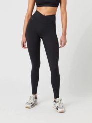 Bjorn_borg STUDIO CROSS TIGHTS legginsy treningowe – BLACK BEAUTY. Czarne legginsy Björn Borg, bez wzorów. Za 359.00 zł.