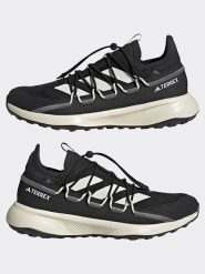 Adidas Buty trekkingowe w kolorze czarno-białym rozmiar: 41. Białe buty trekkingowe adidas, bez wzorów, bez zapięcia, outdoorowe. Za 294.97 zł.