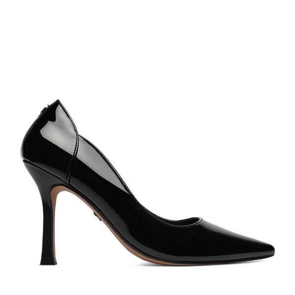 Szpilki Nine West. Czarne szpilki Nine West, bez wzorów, bez obcasa, na szpilce, bez zapięcia. Za 249.99 zł.