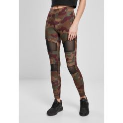 Damskie legginsy Urban Classics camo tech mesh. Czerwone legginsy Urban Classics, bez wzorów, z meshu. Za 168.00 zł.