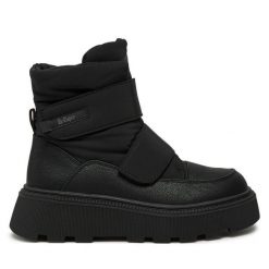 Śniegowce Lee Cooper. Czarne śniegowce Lee Cooper, bez wzorów, bez zapięcia. Za 319.99 zł.