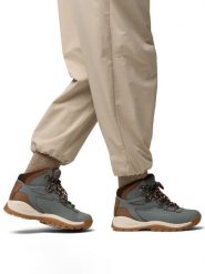 Columbia Trekkingi Newton Ridge Mid WP 1424692 Zielony. Zielone buty trekkingowe Columbia, ze skóry, bez zapięcia. Za 529.99 zł.