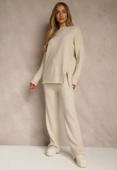 Jasnobeżowy Komplet z Wełną i Bawełną Sweter z Guzikami i Szerokie Spodnie Reinelia. Brązowe swetry Renee, l, bez wzorów, z bawełny, bez ramiączek. Za 139.99 zł.