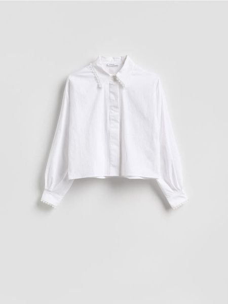 Koszula z bawełną - biały. Białe koszule Reserved, l, bez wzorów, z bawełny, bez kołnierzyka, bez ramiączek. Za 149.99 zł.