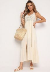 Beżowa Wiskozowa Sukienka w Stylu Boho z Wiązaniem na Szyi Risalinda. Brązowe sukienki Born2be, na plażę, m, z aplikacjami, z wiskozy, boho, bez kołnierzyka, bez ramiączek, maxi. Za 189.99 zł.