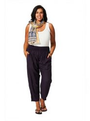 Aller Simplement Spodnie w kolorze czarnym rozmiar: 42-58. Czarne spodnie materiałowe Aller Simplement, bez wzorów, z materiału, klasyczne, z podwyższonym stanem. Za 56.99 zł.