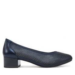 Czółenka Caprice. Niebieskie czółenka Caprice, bez wzorów, bez obcasa, bez zapięcia. Za 339.99 zł.