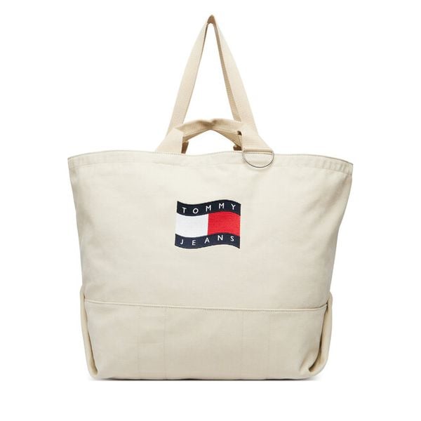Torebka Tommy Jeans. Brązowe shopper bag Tommy Jeans, bez wzorów, z jeansu, bez dodatków. Za 271.99 zł.