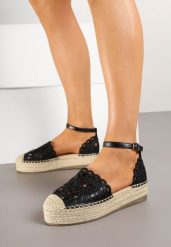 Czarne Ażurowe Espadryle na Platformie Eleanil. Czarne espadryle Renee, w ażurowe wzory, z jeansu, eleganckie, z okrągłym noskiem, bez obcasa, na obcasie. W wyprzedaży za 56.99 zł.